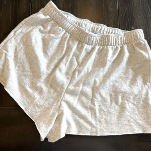 DSG Women’s boyfriend fit fleece sweat shorts XL